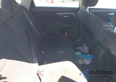 2015 Nissan Altima 2.5 Sv z USA, uszkodzony, nr VIN 1N4AL3AP2FC105693